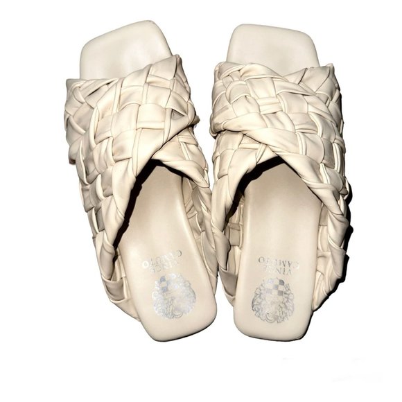 Vince Camuto Anella Slide - Picture 2 of 8